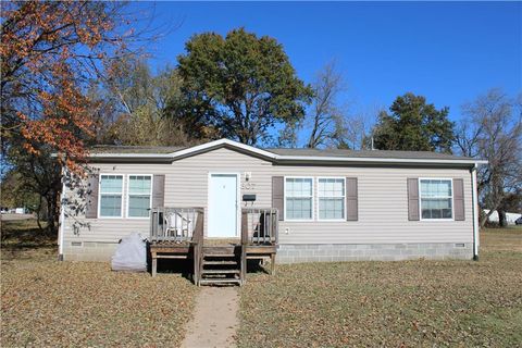307 E Adams Street, Pittsburg, KS 66762 - MLS#: 2587086