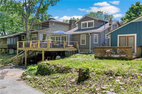 302 W Lake Forest Drive W, Bonner Springs, KS 66012 - #: 2543156