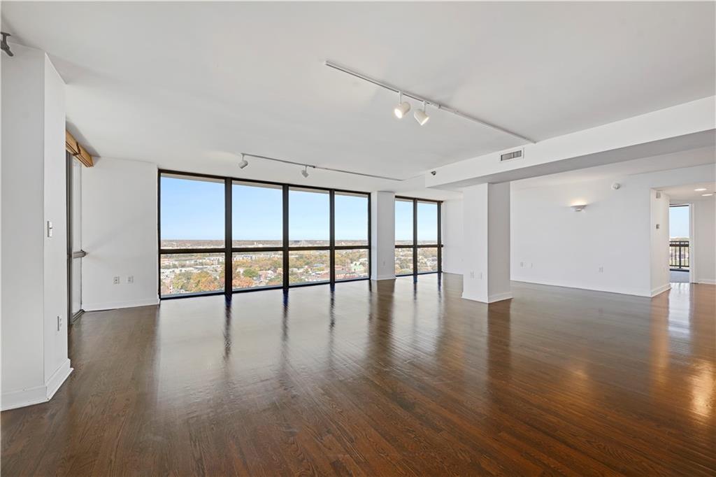 600 E Admiral Boulevard 1608