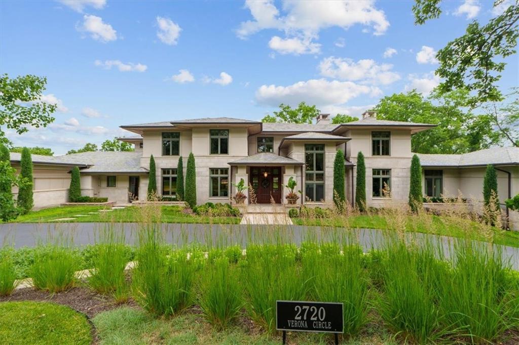 2720 Verona Circle