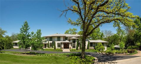 2720 Verona Circle Mission Hills KS 66208