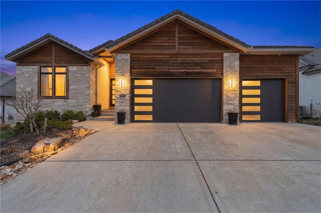 9317 Cottonwood Canyon Drive