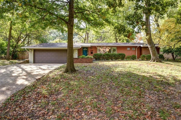 123 W 96TH ST, KANSAS CITY, MO 64114 - Image 96561f77d34efc8276dc7d4bcf2db4e0/2218895148