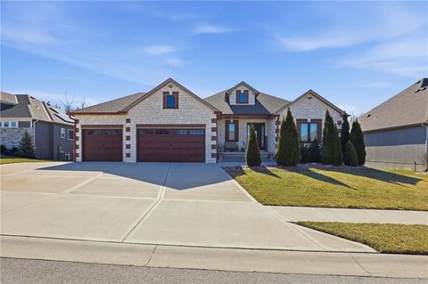 1709 SW 27th Street Lee's Summit MO 64082