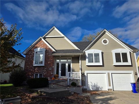 432 SW Oak Wood Lane Grain Valley MO 64029