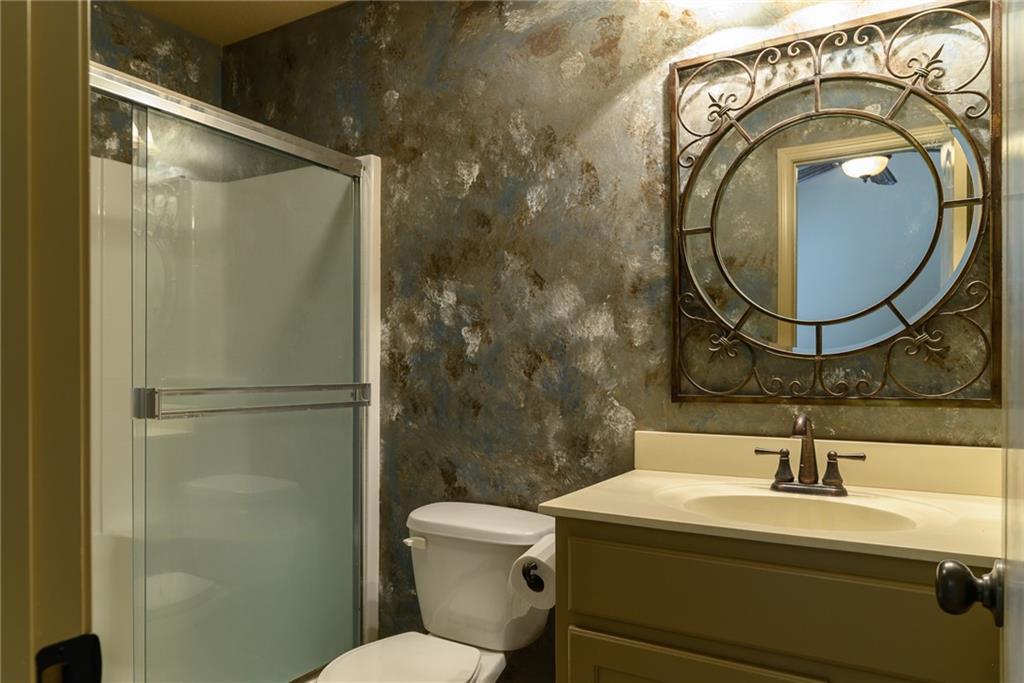 Lenexa, Kansas 66220, United States, 4 Bedrooms Bedrooms, ,5 BathroomsBathrooms,Residential,Pending,47013