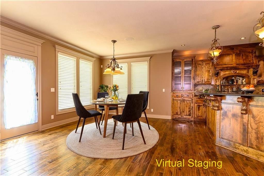 Lenexa, Kansas 66220, United States, 4 Bedrooms Bedrooms, ,5 BathroomsBathrooms,Residential,Pending,47013