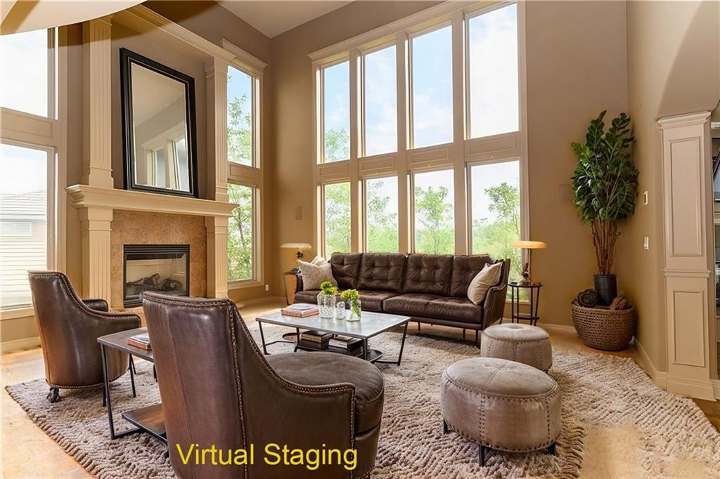 Lenexa, Kansas 66220, United States, 4 Bedrooms Bedrooms, ,5 BathroomsBathrooms,Residential,Pending,47013