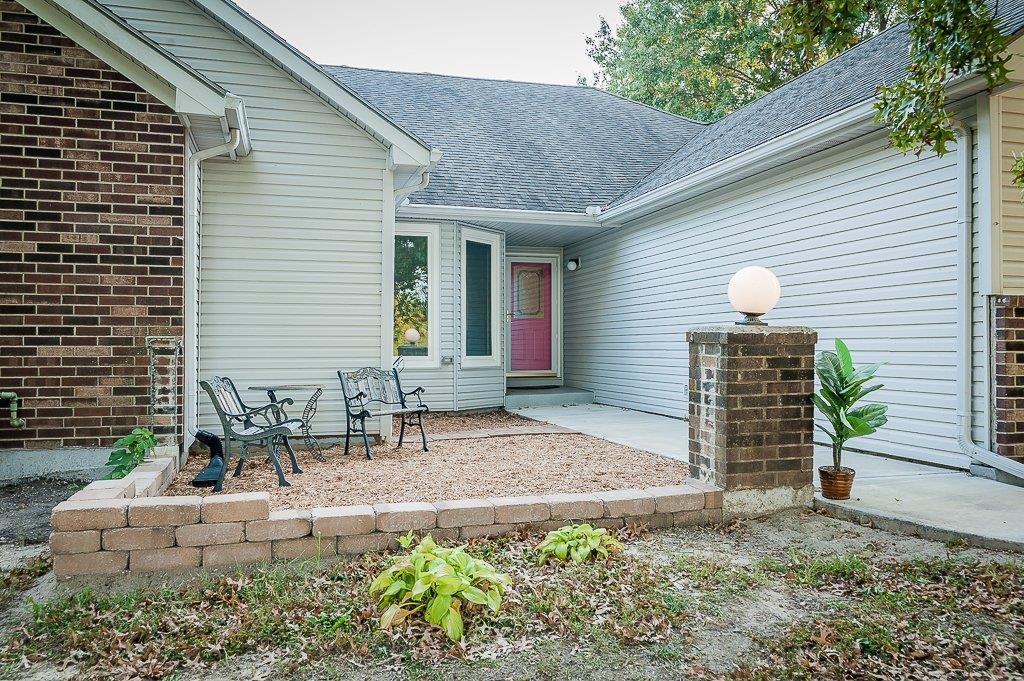 Photo 1 of 53 — 31009 E Pink Hill Drive, Grain Valley, MO 64029