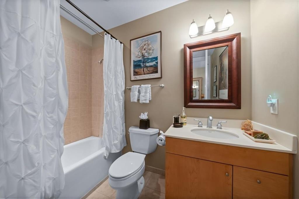 4950 Central Street 606