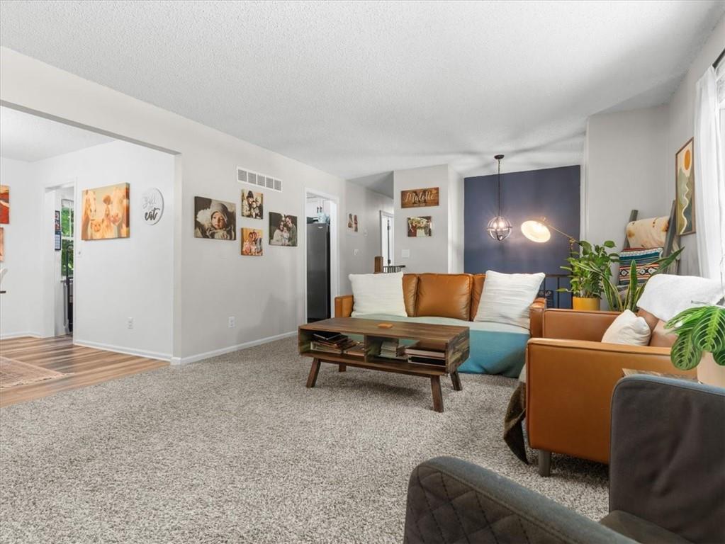 10 S Vine View Street