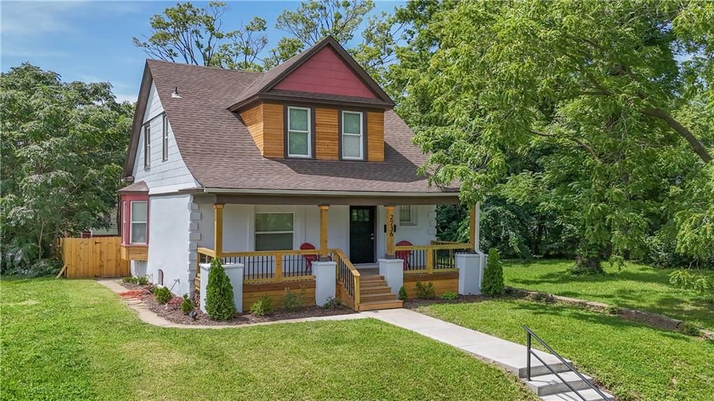 Photo of 2736 Olive Street, Kansas City, MO 64109 (MLS # 2598925)