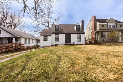 1183 E 77th Street, Kansas City, MO 64131 - #: 2542302
