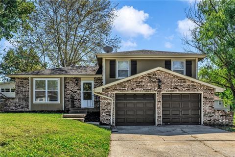 104 E Sherri Lane Blue Springs MO 64014