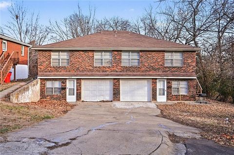 11610-11612 Ivanhoe Court Independence MO 64052