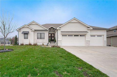 2148 Foxtail Drive Kearney MO 64060