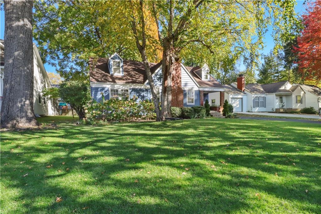 6009 Catalina Street