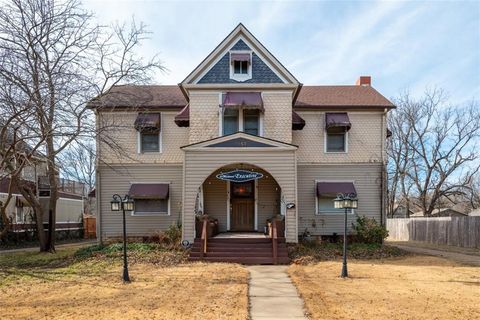 1257 SW Fillmore Street Topeka KS 66604