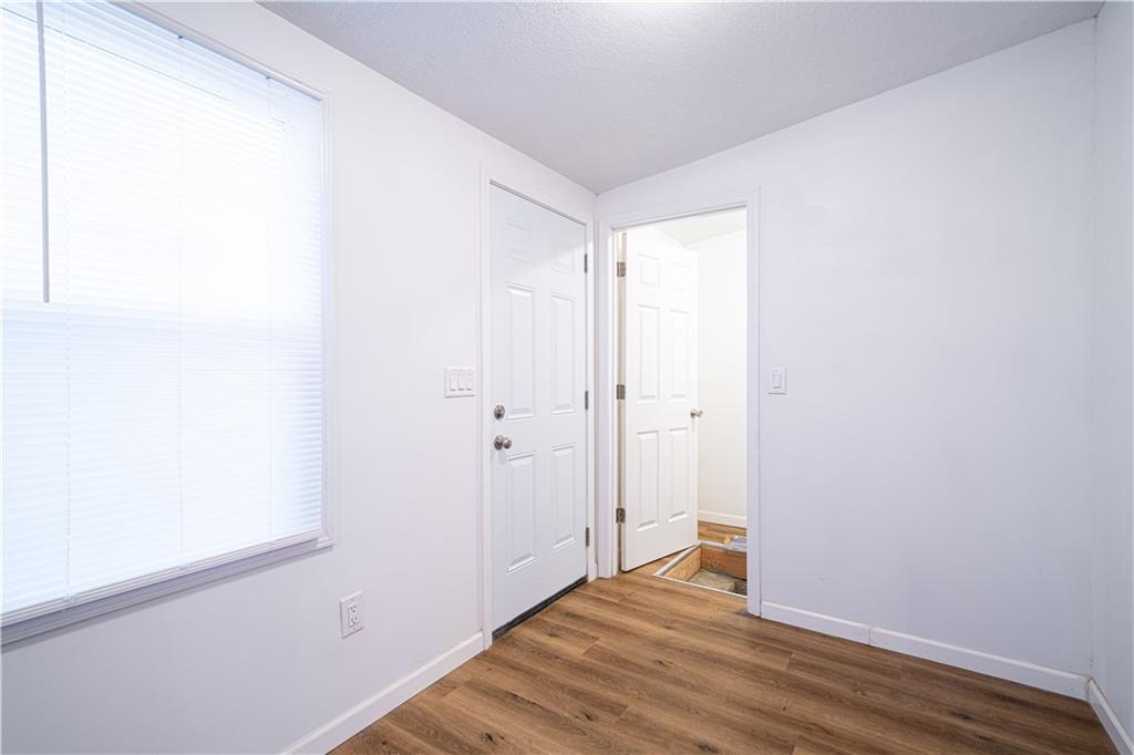 St Joseph, Missouri 64501, United States, 2 Bedrooms Bedrooms, ,2 BathroomsBathrooms,Residential,Active,247177