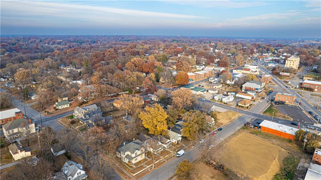 St Joseph, Missouri 64501, United States, 2 Bedrooms Bedrooms, ,2 BathroomsBathrooms,Residential,Active,247177