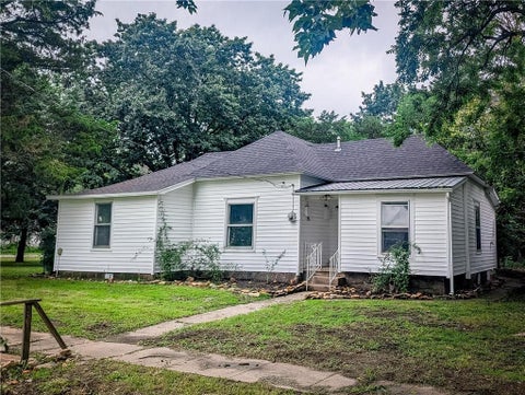 Photo of 531 E Elm Street, Moundville, MO 64771 (MLS # 2628787)