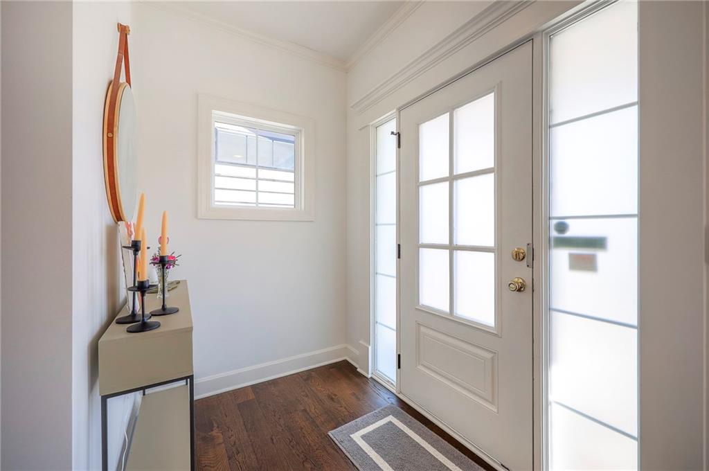 716 W 45th Street