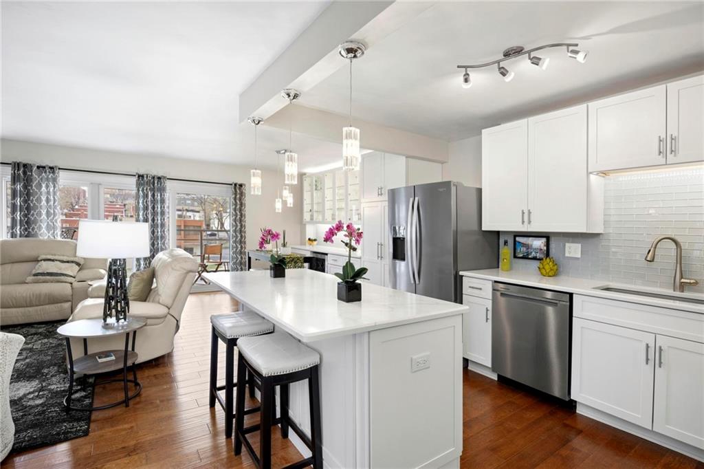 4545 Wornall Road 102