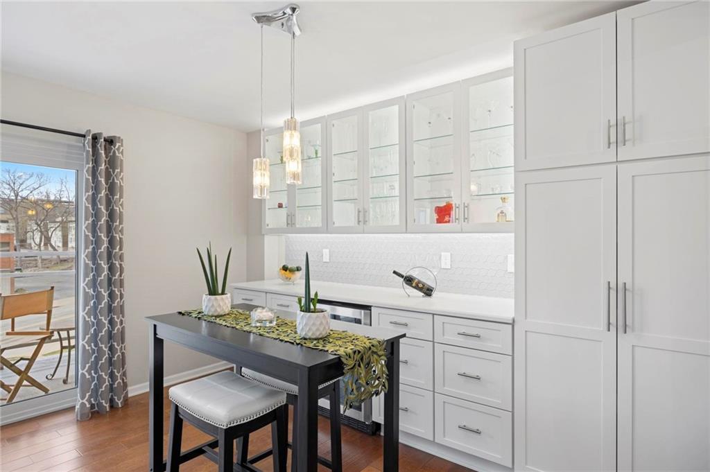 4545 Wornall Road 102