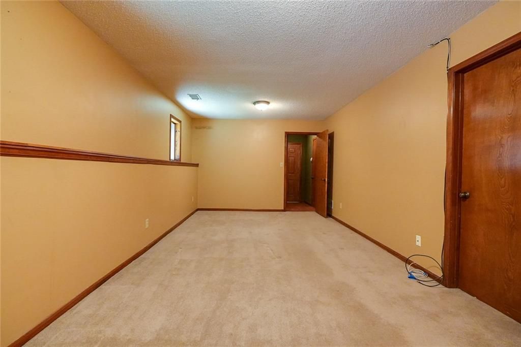 Photo of 2811 Englewood Terrace, Independence, MO 64052 (MLS # 2619475)