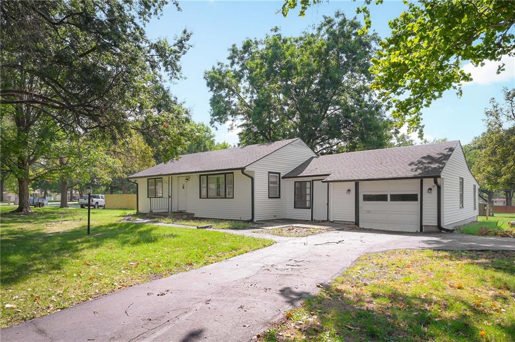 412 NW Donovan Road