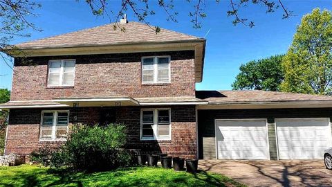 Photo of 602 W Jefferson N/A, Pittsburg, KS 66762 (MLS # 2615559)