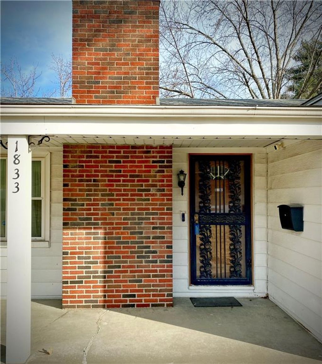 Photo of 1833 N 33rd Street, Kansas City, KS 66104 (MLS # 2592064)