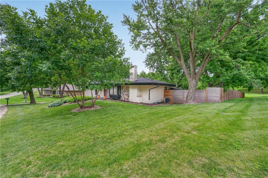 10737 Countryside Drive