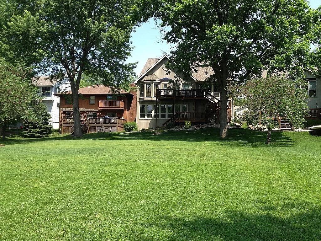 551 NW North Shore Drive