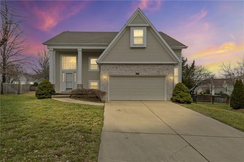 12407 England Street Overland Park KS 66213