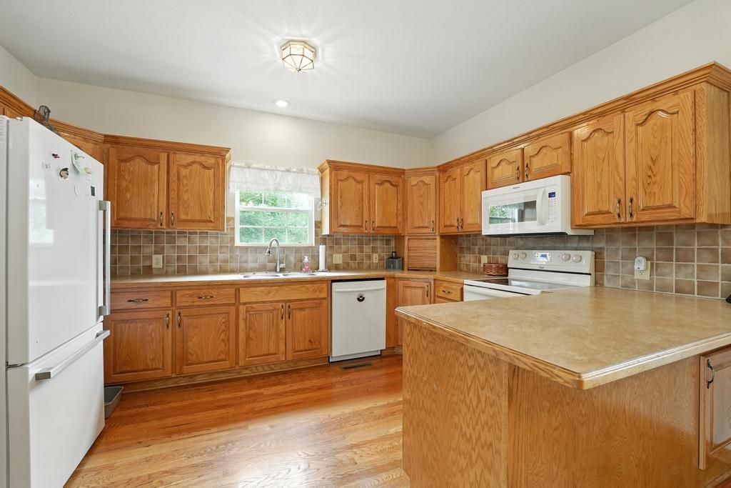 1704 NW 715th Road