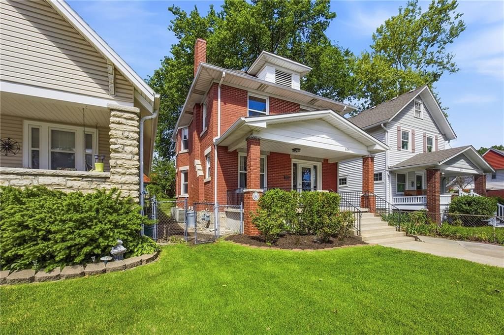 Photo of 614 N 16th Street, Kansas City, KS 66102 (MLS # 2618828)
