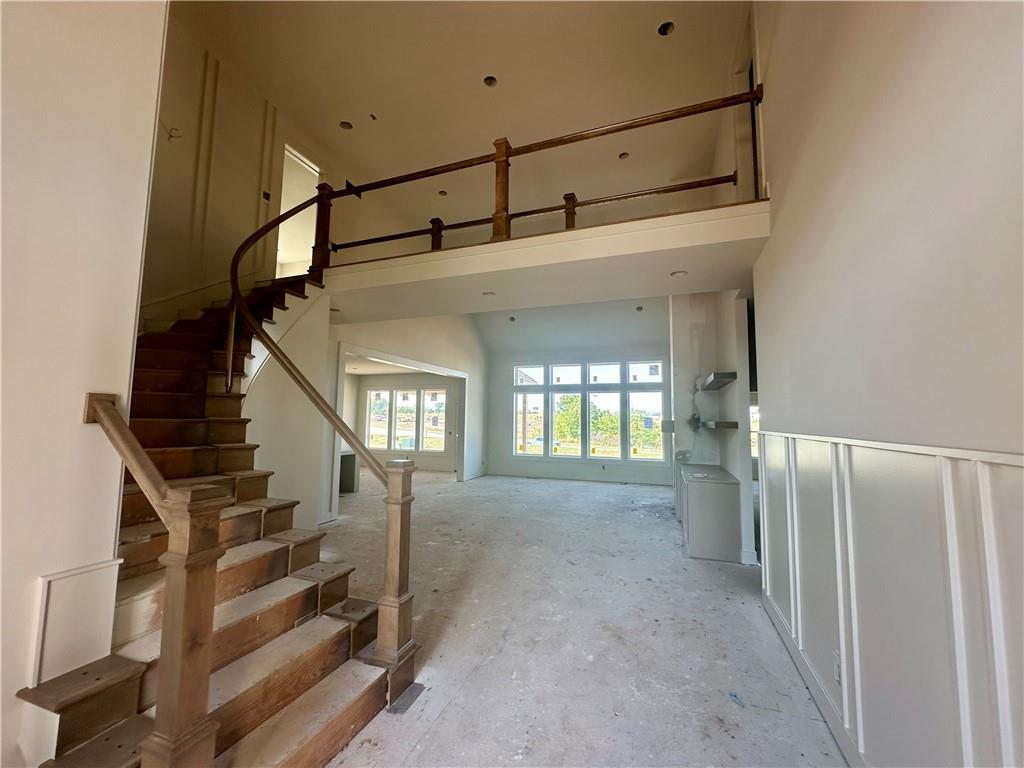 6039 Apache Drive