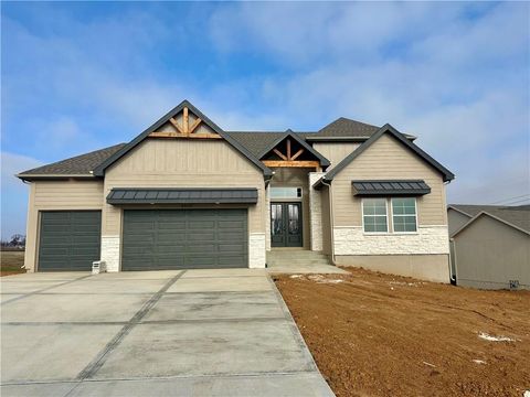 6039 Apache Drive, Shawnee, KS 66226 - #: 2579145