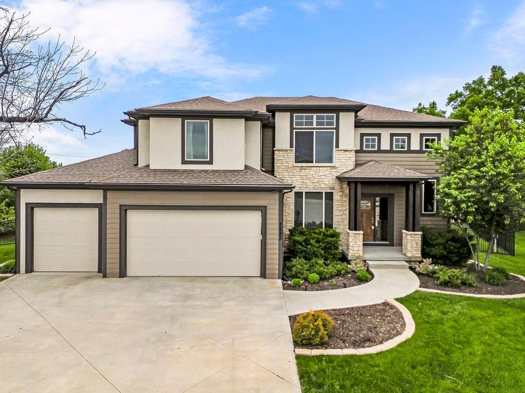 7225 NW Lundergan Court