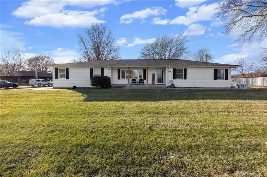 Photo of 1102 N Metcalf Terrace, Louisburg, KS 66053 (MLS # 2592469)