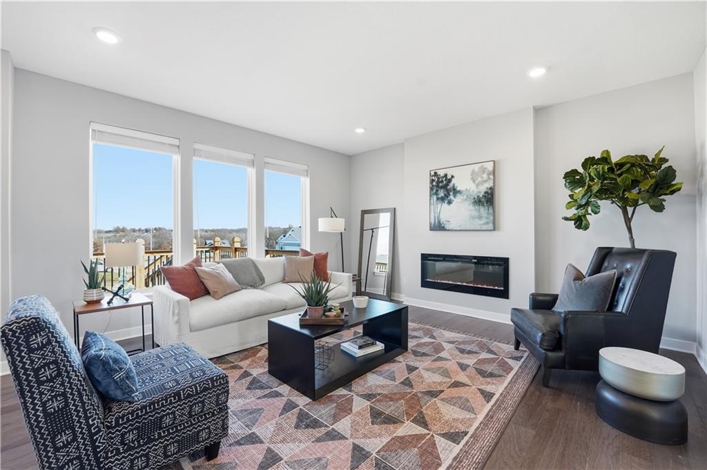 11115 N Glenwood Avenue