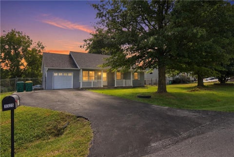 Photo of 3325 N 85th Place, Kansas City, KS 66109 (MLS # 2642225)