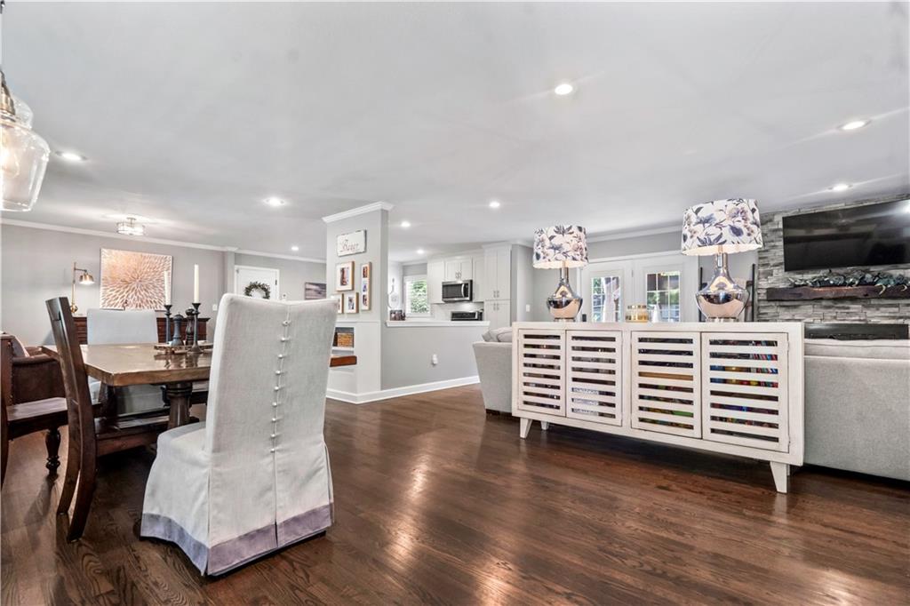 4218 W 98th Street