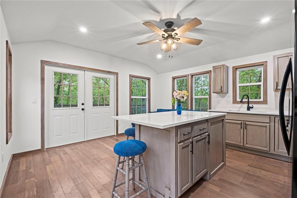 13 S Lakeside Circle