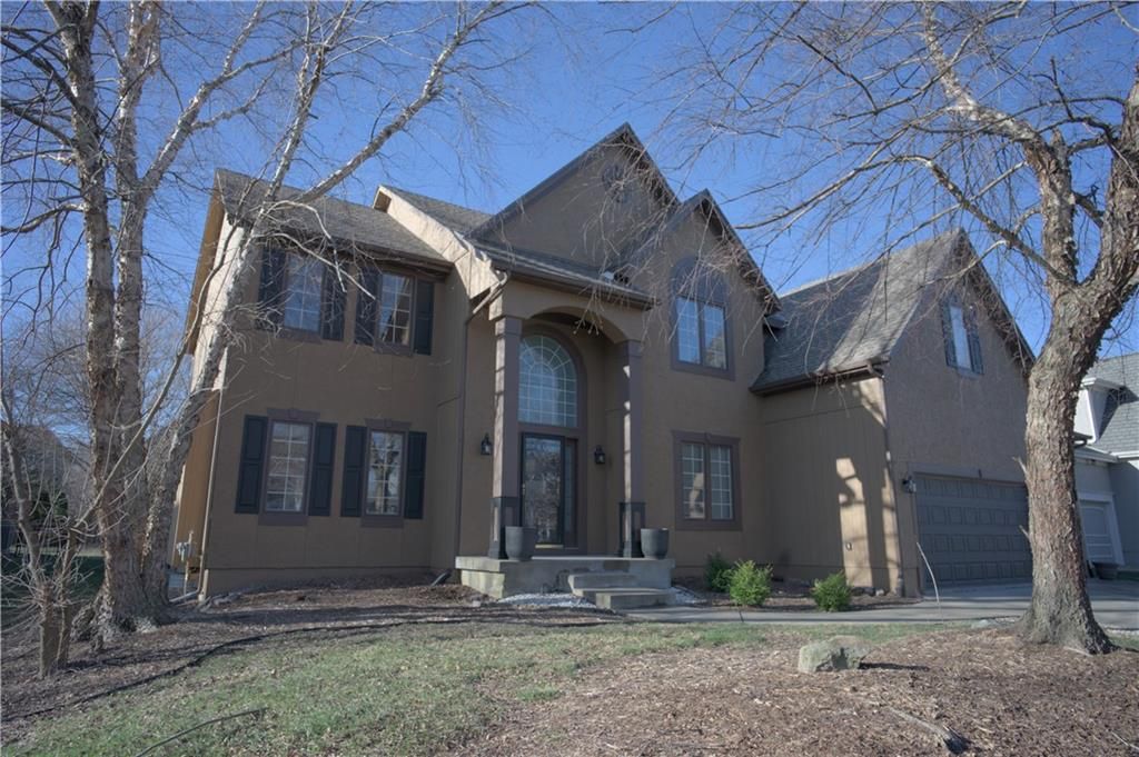 Photo of 9233 W 143rd Terrace, Overland Park, KS 66221 (MLS # 2608009)