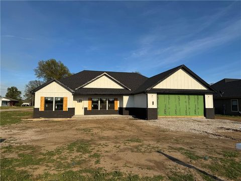 MLS: 2613140