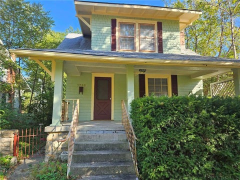 Photo of 1733 S Crescent Avenue, Independence, MO 64052 (MLS # 2647952)