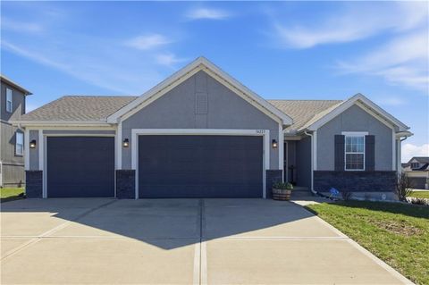 14223 Amanda Lane, Basehor, KS 66007 - MLS#: 2597421