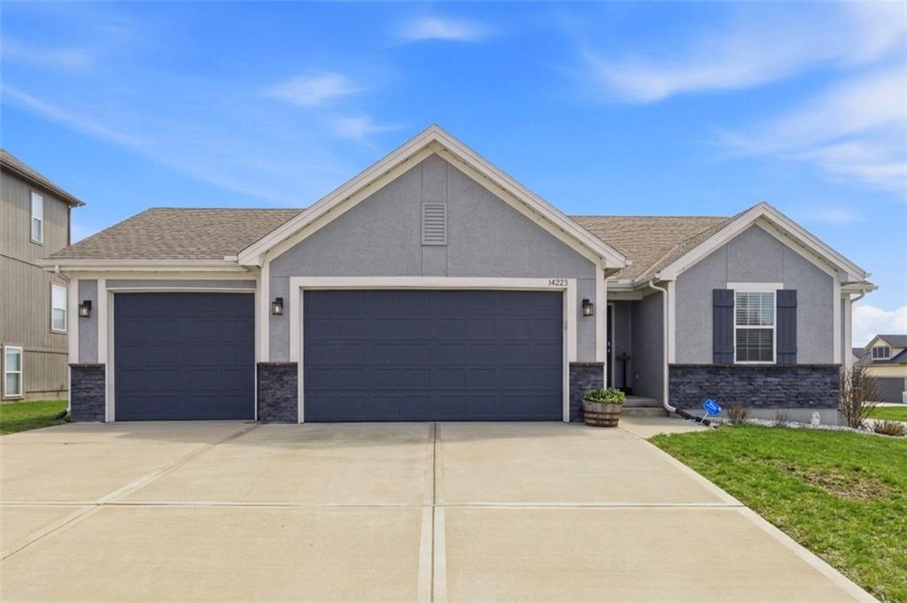 14223 Amanda Lane